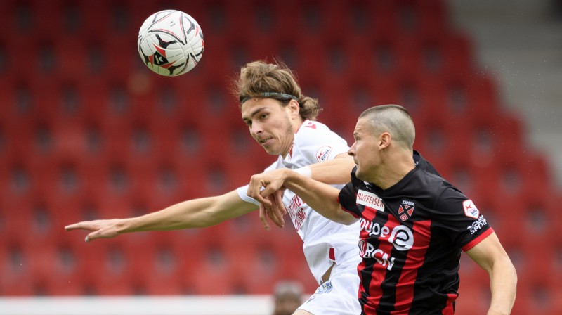 Roberts Uldriķis pret Mārci Ošu. Foto: FC Sion