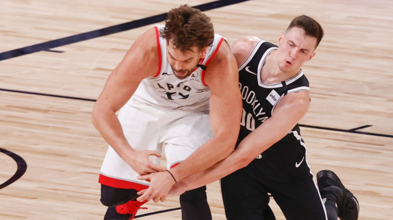 Marks Gazols un Rodions Kurucs. Foto: EPA / Scanpix