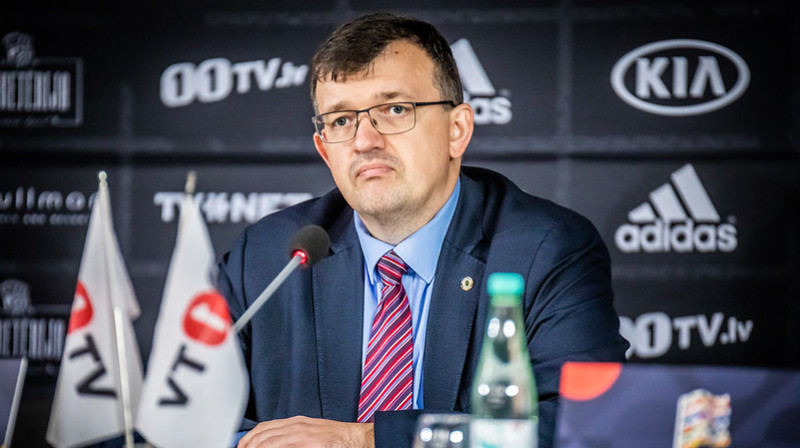 Latvijas futbola izlases galvenais treneris Dainis Kazakevičs. Foto: LFF