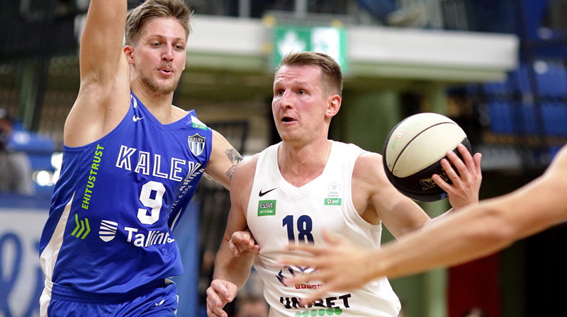 "Kalev/Cramo" aizsargs Jānis Kaufmanis (#18). Foto: Sīms Semiskars