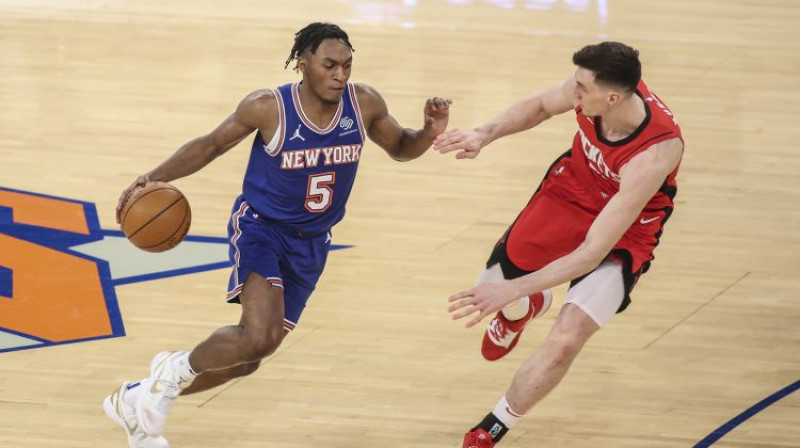 Rodions Kurucs pret Immanuelu Kvikliju. Foto: AP/Scanpix