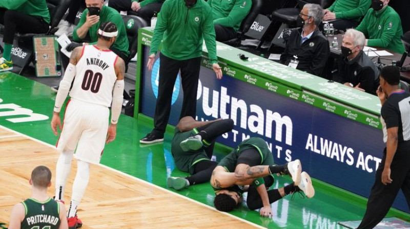 Džeisons Teitums un Džeilens Brauns. Foto: USA Today Sports/Scanpix