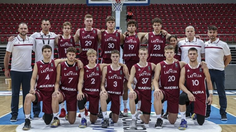 Latvijas U18 izlase Konjā. Foto: FIBA