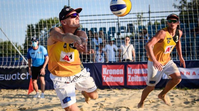 Mārtiņš Pļaviņš un Edgars Točs. Foto: CEV