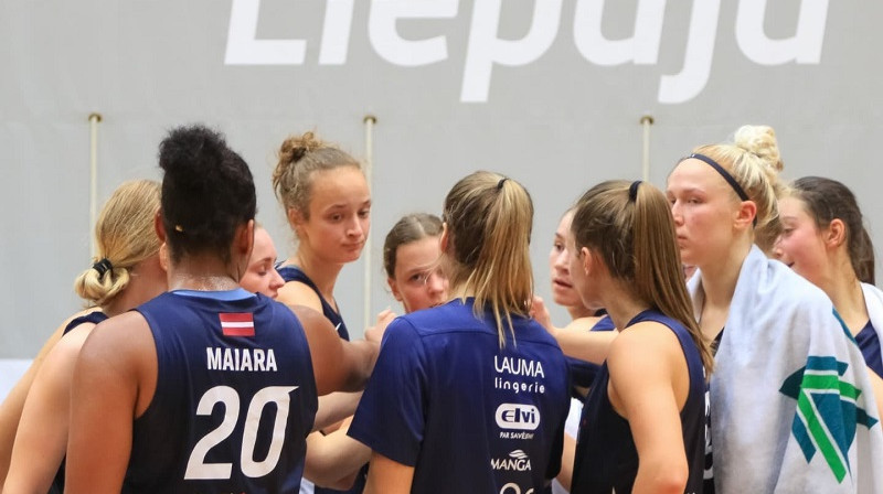 Liepājas basketbolistes izcīnīja trešo uzvaru pēc kārtas. Foto: Ģirts Gertsons