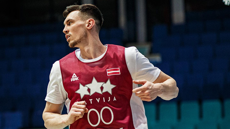 Rodions Kurucs Latvijas izlases pirmsspēles treniņā Beļģijā. Foto: LBS