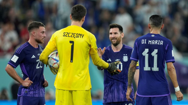 Vojcehs Ščensnijs atvairīja Lionela Mesi 11 metru soda sitienu. Foto: AP/Scanpix