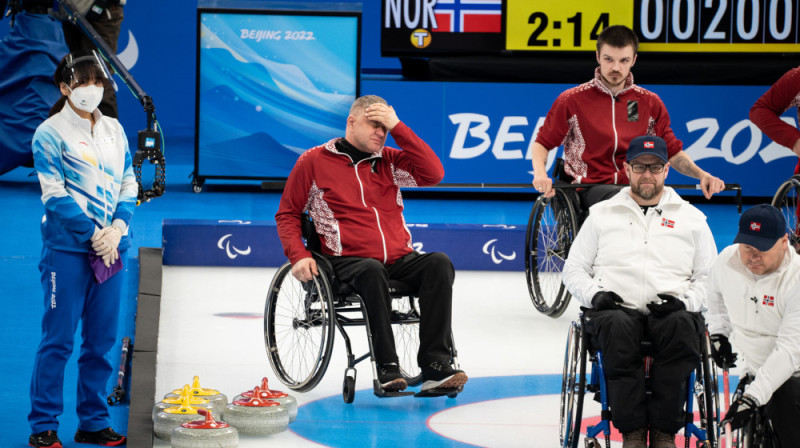 No kreisās: Ojārs Briedis, Sergejs Djačenko
Foto: Ansis Ventiņš