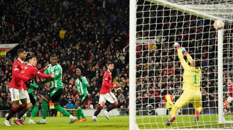 Brunu Fernandiša vārtu guvuma mirklis. Foto: Dave Thompson/AP/Scanpix