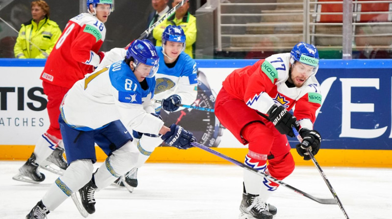 Čehija pret Kazahstānu. Foto: IIHF