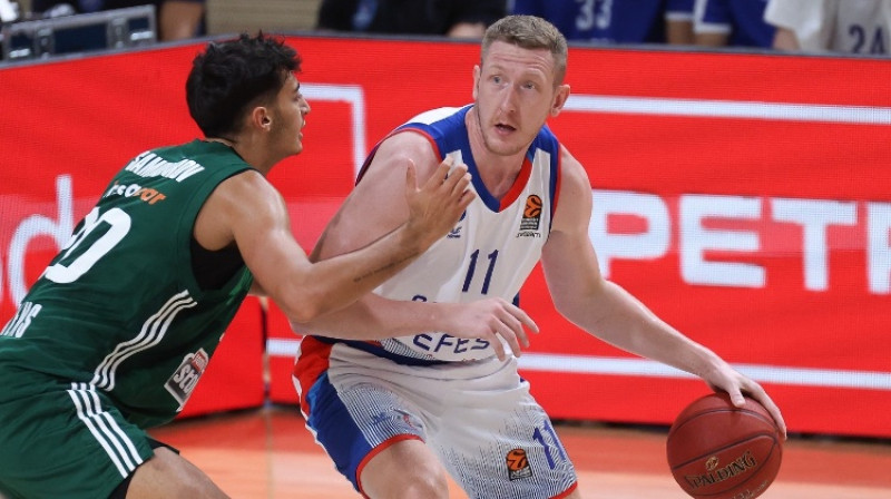 Rolands Šmits. Foto: Anadolu Efes Spor Kulübü