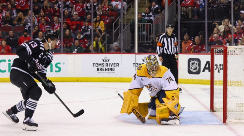 Niko Hišīrs un Jūso Saross. Foto: USA TODAY Sports via Reuters Connect/Scanpix