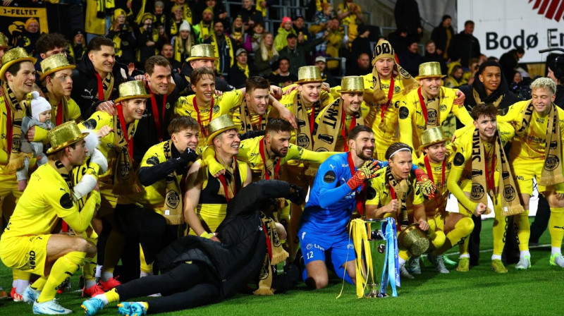 "Bodø"/"Glimt" futbolisti pēc Norvēģijas čempionu titula nosargāšanas. Foto: FK Bodø/Glimt