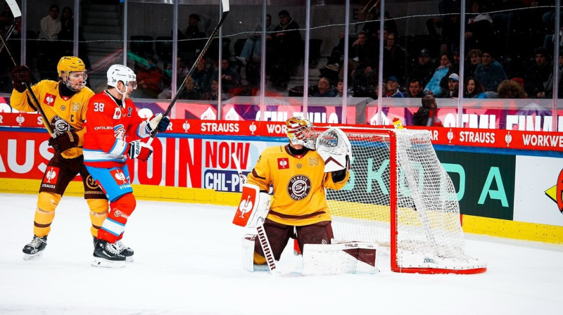 Cīrihes "Lions" vārtu guvuma mirklis Čempionu līgas pusfināla otrajā kaujā. Foto: ZSC Lions