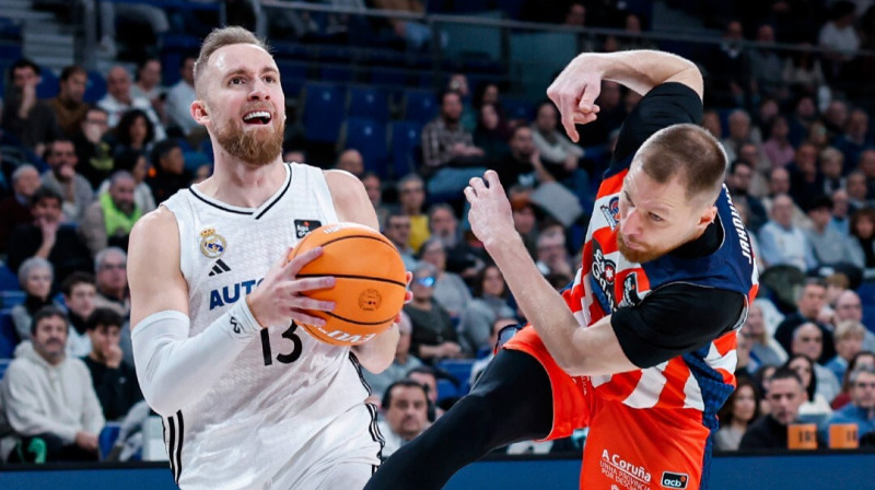 Džanans Musa un Ingus Jakovičs. Foto: Real Madrid Baloncesto