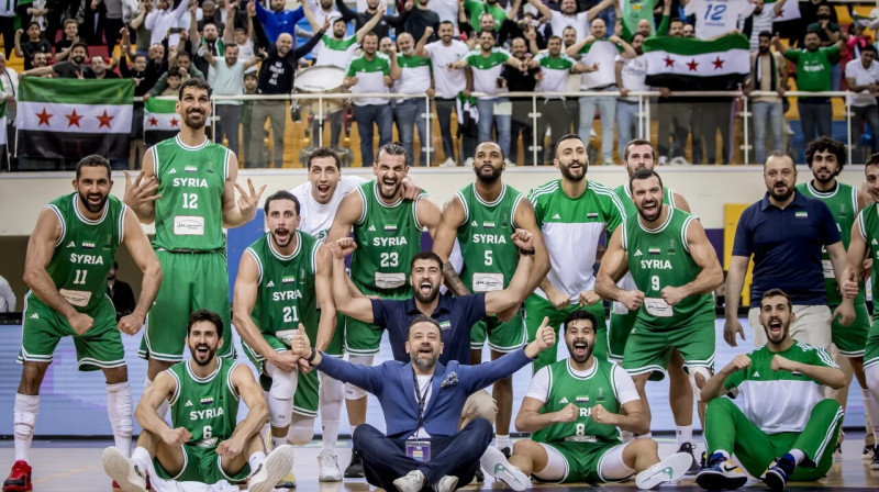 Sīrijas basketbola valstsvienība un tās līdzjutēji. Foto: FIBA