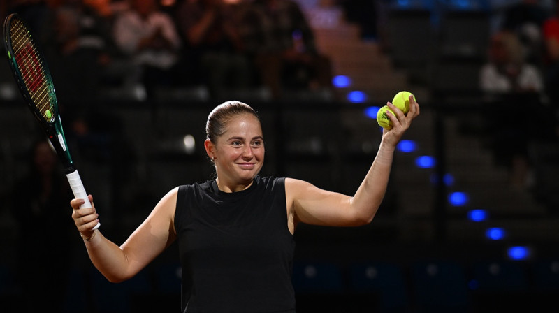 Aļona Ostapenko. Foto: porsche-tennis.com