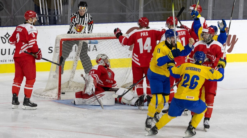 Mirklis pēc ukraiņu vārtu guvuma cīņā pret Polijas valstsvienību. Foto: Zsolt Halmágyi/Sportfoto Press
