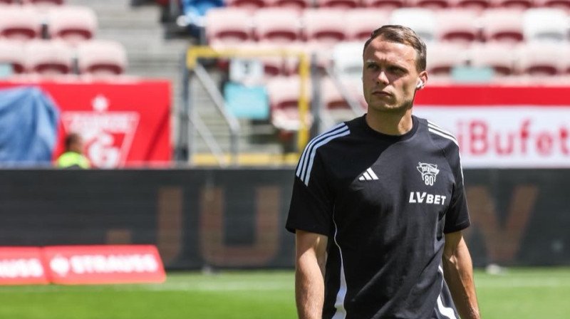 Alvis Jaunzems pirms spēles Zabžē. Foto: Lechia Gdańsk