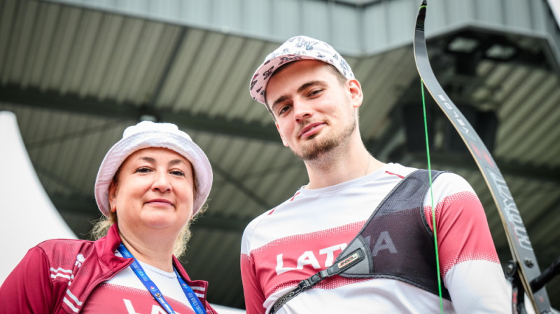 Gļebs Kononovs (pa labi). Foto: multimedia.rhineruhr2025.com