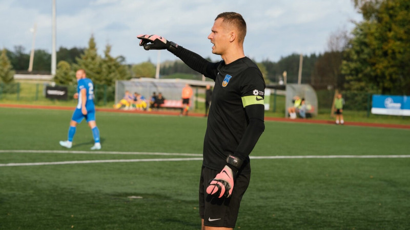 Smiltenes komandas vārtsargs un kapteinis Dagnis Sausais. Foto: Karīna Vārna/FK Smiltene