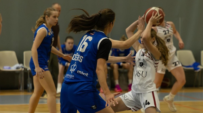 Epizode Cēsu un RSU spēlē. Foto LSBL