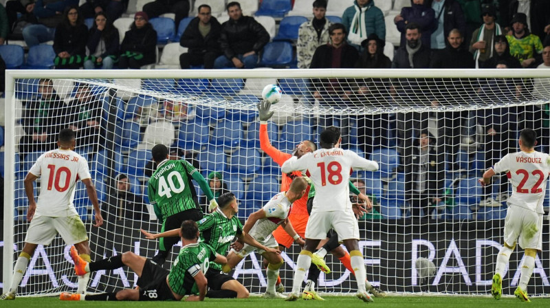 Dženovas uzvaras vārtu guvuma mirklis. Foto: Massimo Paolone/LaPresse/Scanpix