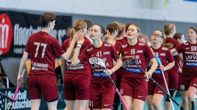 Latvijas sieviešu florbola izlase. Foto: Floorball Deutschland
