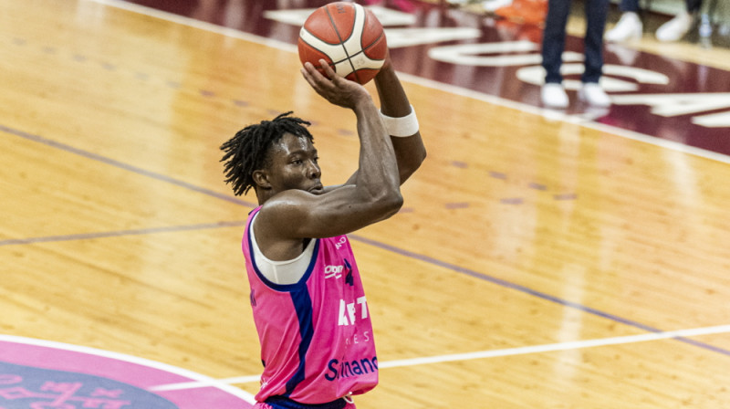 Maiks Adevunmi. Foto: Rīgas Zeļļi