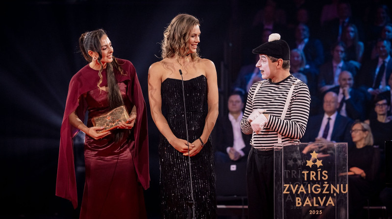 Anastasija Samoilova un Tīna Graudiņa. Foto: Latvijas Olimpiskā komiteja