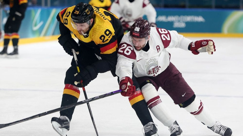 Uvis Jānis Balinskis un Leons Draizaitls, Foto: Romāns Kokšarovs/LOK
