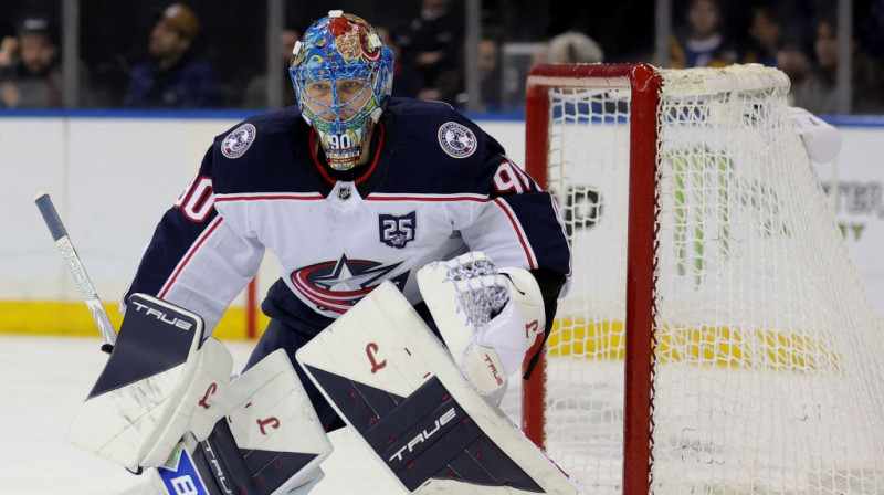 Elvis Merzļikins Ņujorkā. Foto. AP. Scanpix