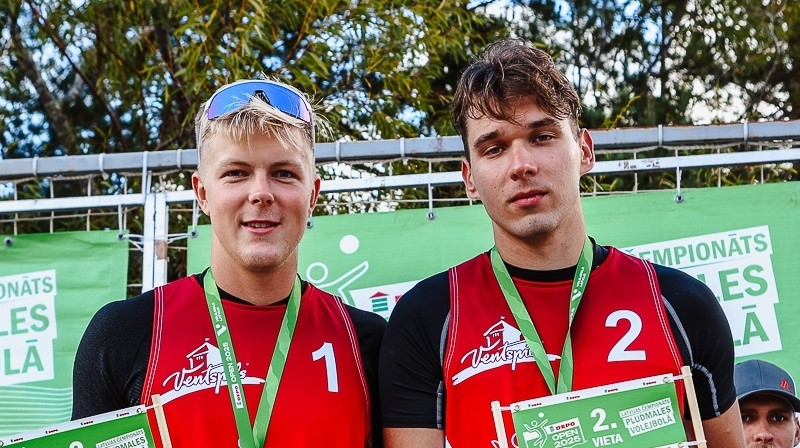 Olivers Bulgačs un Markuss Graudiņš. Foto: Artūrs Stiebriņš, Latvijas Volejbola federācija
