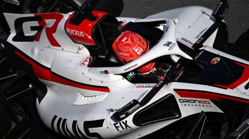 Estebans Okons. Foto: Motorsport.com