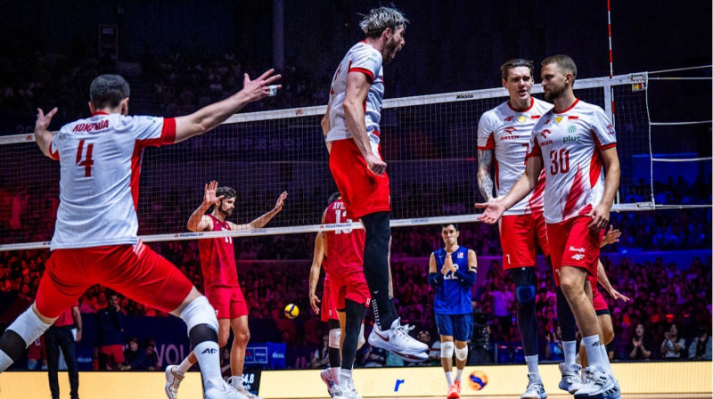 Polijas valstsvienības volejbolisti 2026. gada Nāciju līgas finālspēlē. Foto: Volleyballworld.com