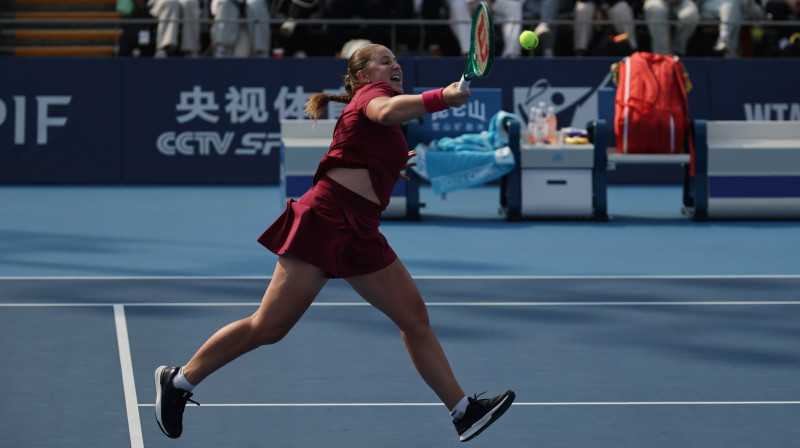 Aļona Ostapenko. Foto: EPA/Scanpix