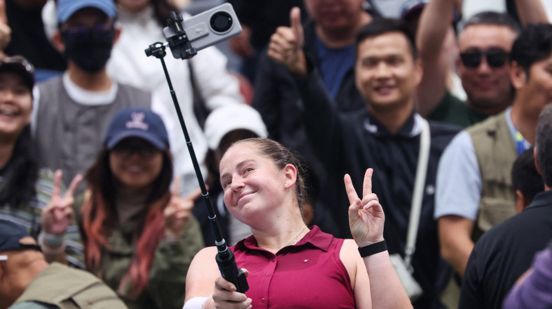 Aļona Ostapenko. Foto: Reuters/Scanpix