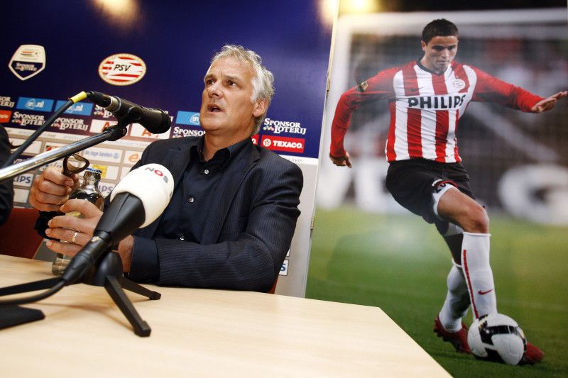 Rutenu apstiprina par "PSV" galveno treneri