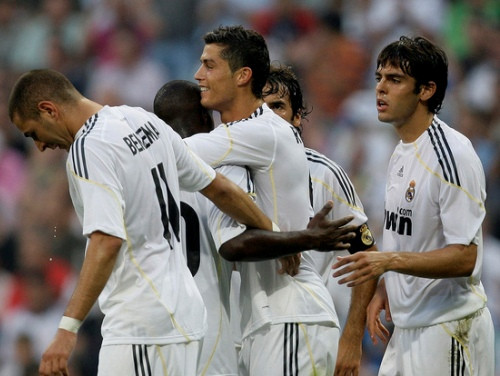 Madrides "Real" sezonu iesāk ar uzvaru smagā cīņā