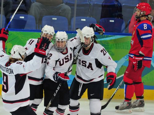 Krievietes piedzīvo sagrāvi pret ASV hokejistēm