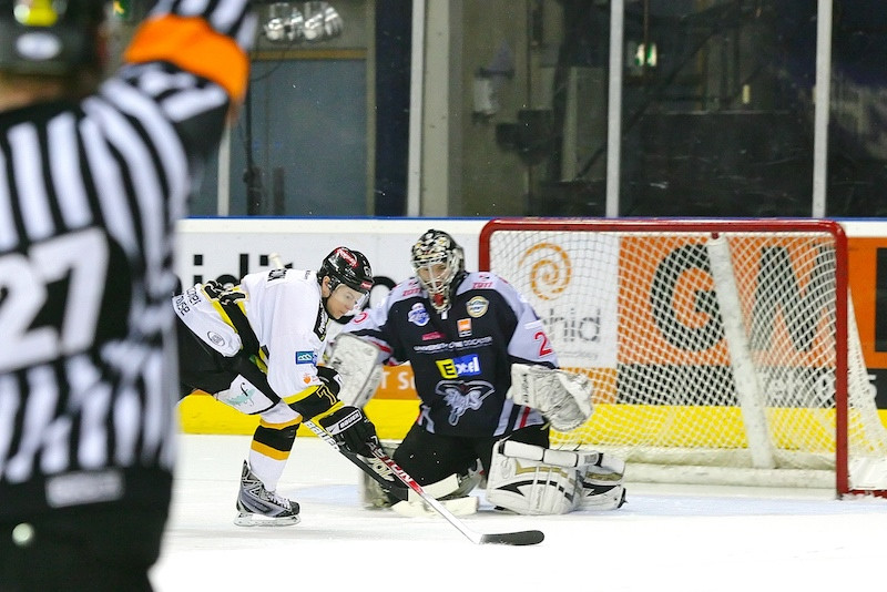 Raitumu atzīst par labāko pirmajā "play-off" spēlē, komanda zaudē