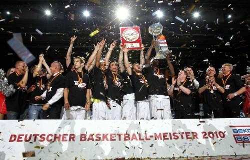 ''Brose Baskets'' triumfē Vācijā