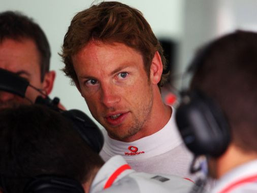 Batons: "Vēlos pārstāvēt "McLaren" vēl turpmākos dažus gadus"