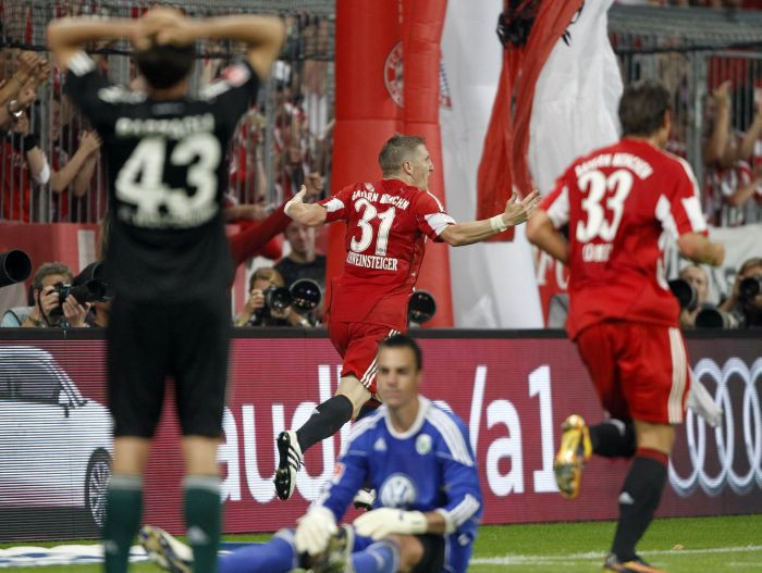 Šveinšteigers izrauj "Bayern" uzvaru sezonas startā