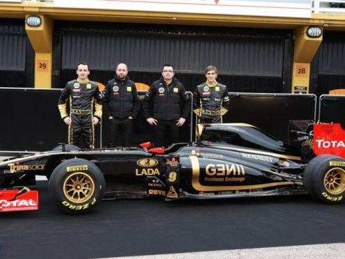 Jaunos F1 modeļus prezentē ''Lotus F1'', "Sauber" un "Lotus Renault GP Team"