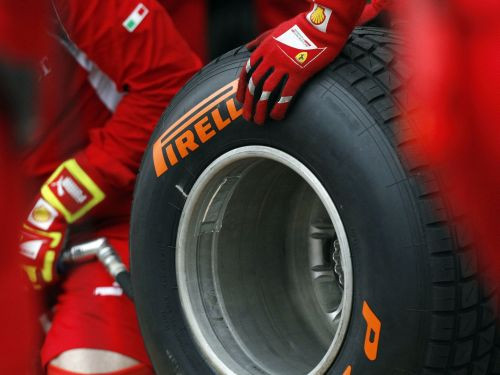 "Pirelli" veiks izmaiņas tikai cietākā sastāva riepām