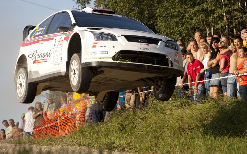 Rallija "Kurzeme" priekšgalā igauņi, A. Neikšāns - pagaidām trešais