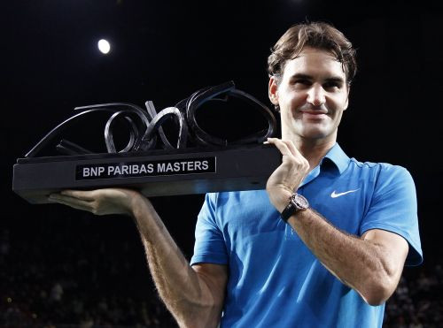 Federers sakauj arī Tsongu, pirmo reizi triumfējot Parīzes "Masters"