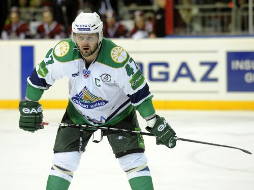 Radulovs divreiz iemet "Amur" un kļūst par KHL rezultatīvāko spēlētāju