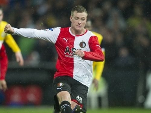 PSV un "AZ Alkmaar" pārliecinoši zaudē, konkurenti tuvojas